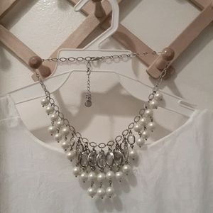 Dangling Pearl Necklace